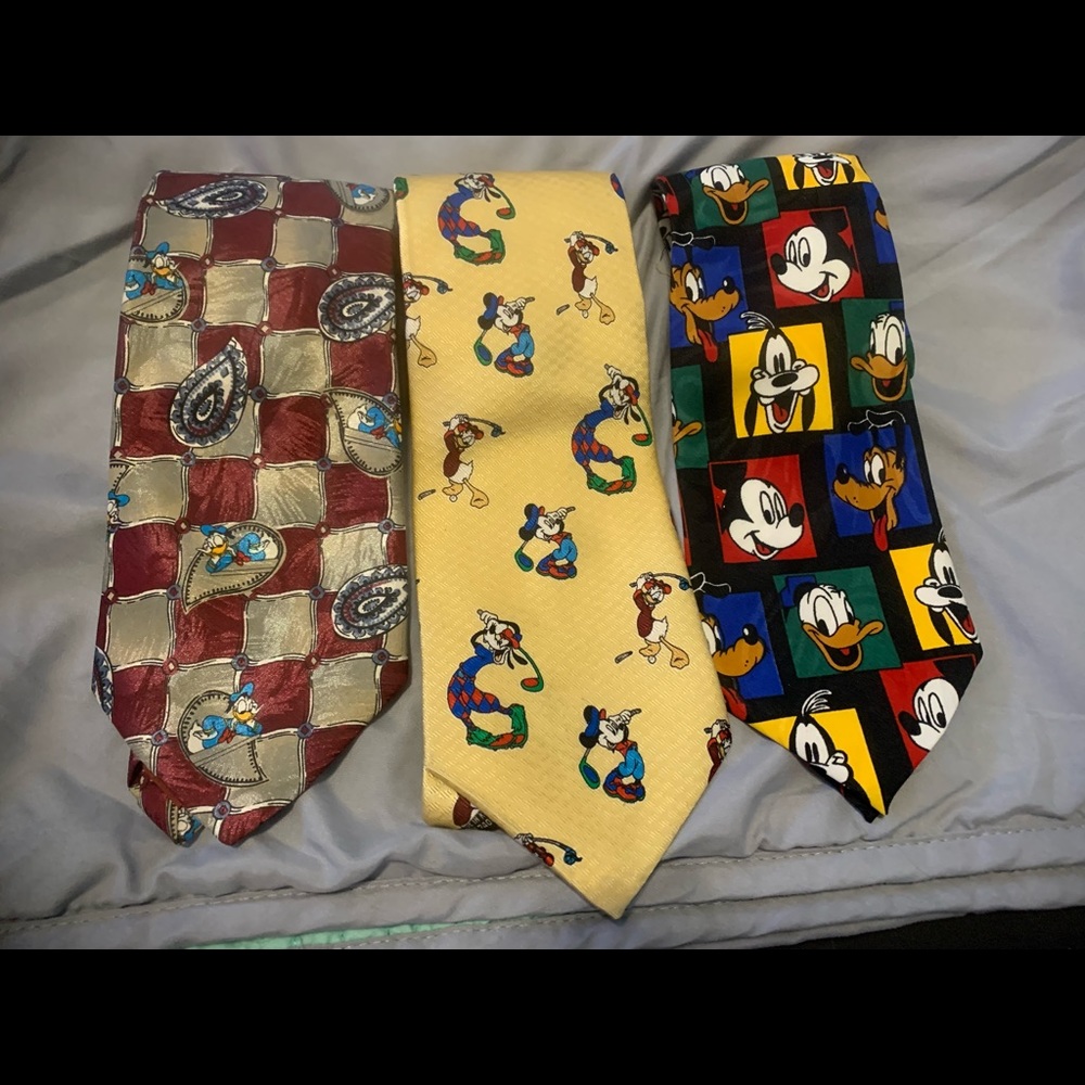 Mickey Mouse and Friends tie bundle